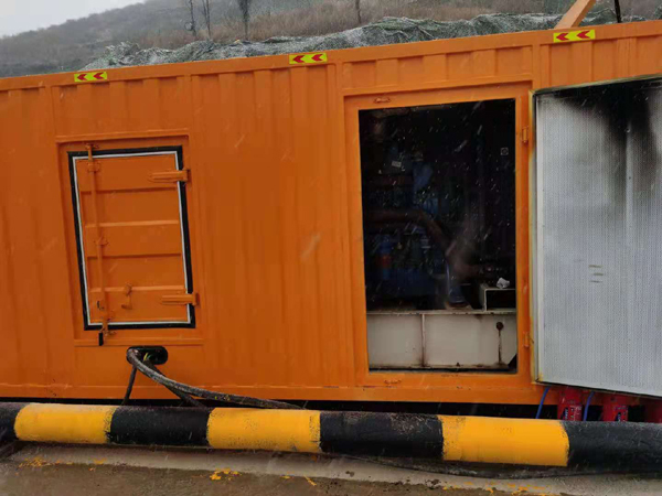 新泰出租发电机-船用柴油发电机的工作原理是怎么样的？