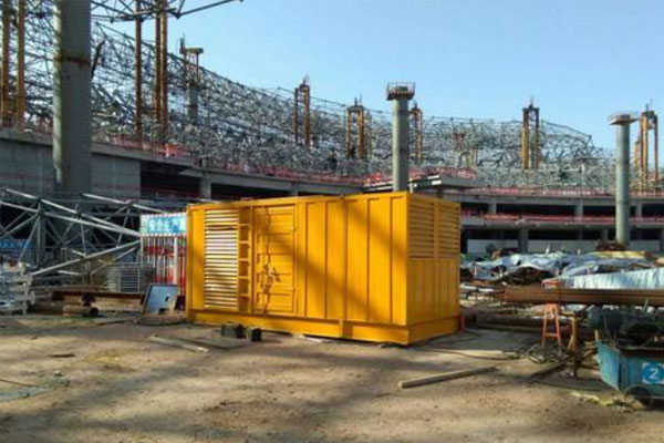 新泰发电机出租如何判断空气滤清器是否需要更换？
