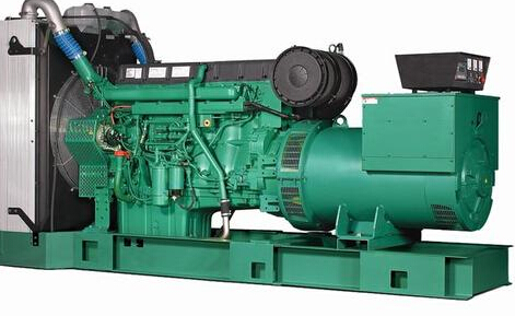 新泰发电机除垢后需要用清水冲洗水冷式机油散热器几次？
